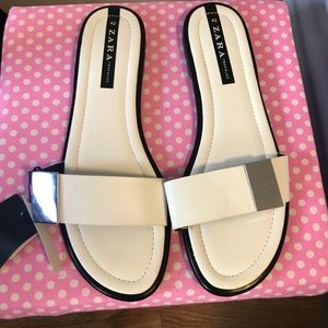 Zara. Fashionable white slide on slippers